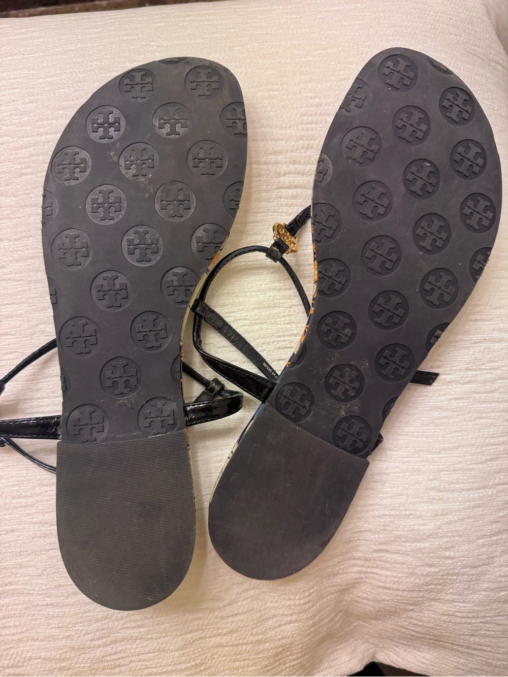 Limited edition Tory Burch Printed Miller-Style T-Strap Sandals - Picture 8 of 9